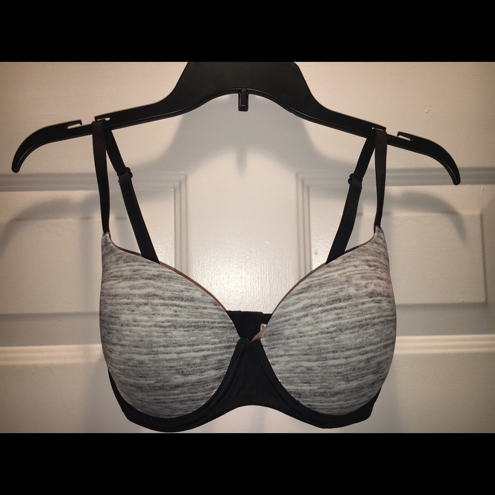 PINK Victoria's Secret bra